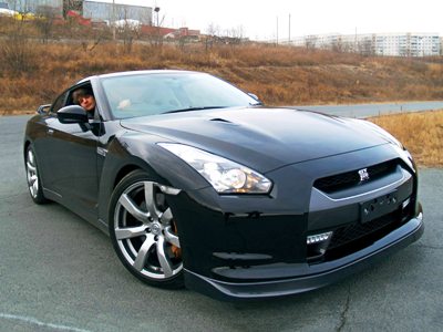Nissan GT-R. Черная бестия